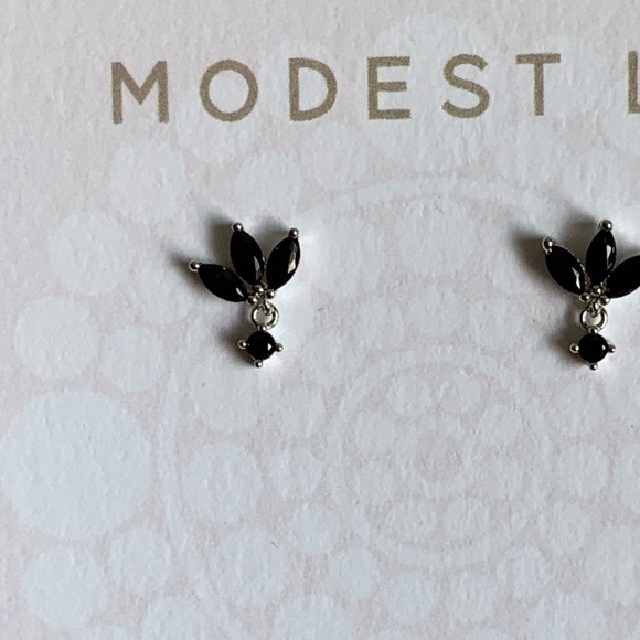 Sterling Silver Black Crystal Leaf Dangle Earrings - Picture 4 of 4